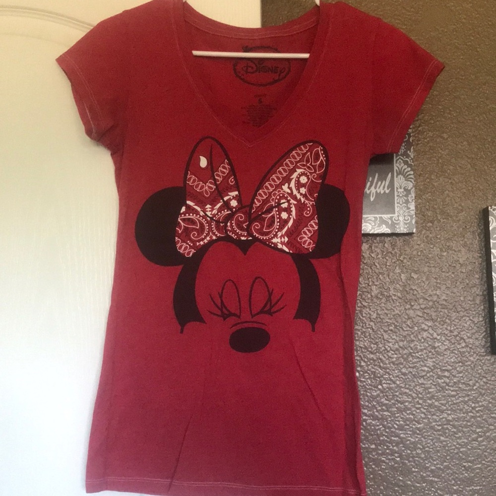 Small red mini mouse Disney shirt